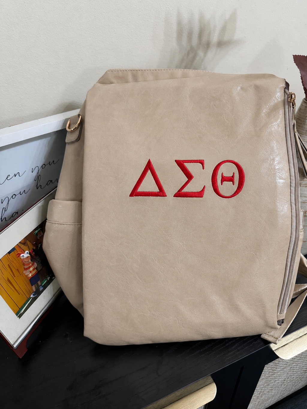 Delta Sigma Theta Carryall (non-customizable)